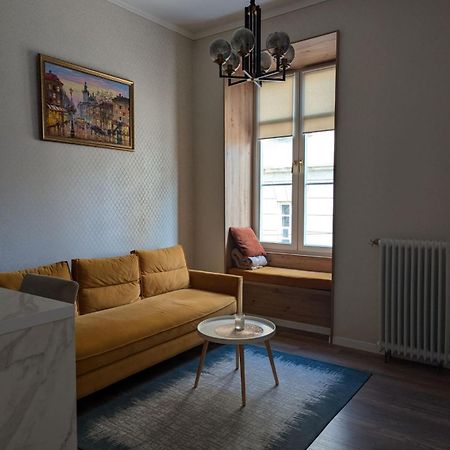 V.I.P Apartments Dominikanos Leopoli Esterno foto