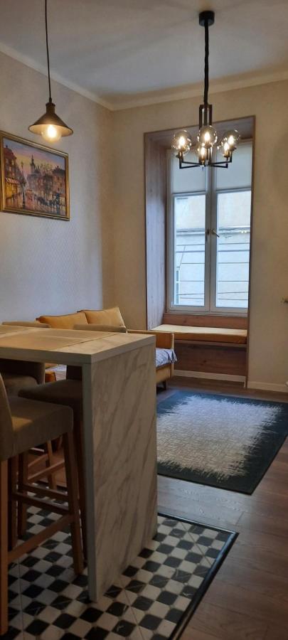 V.I.P Apartments Dominikanos Leopoli Esterno foto