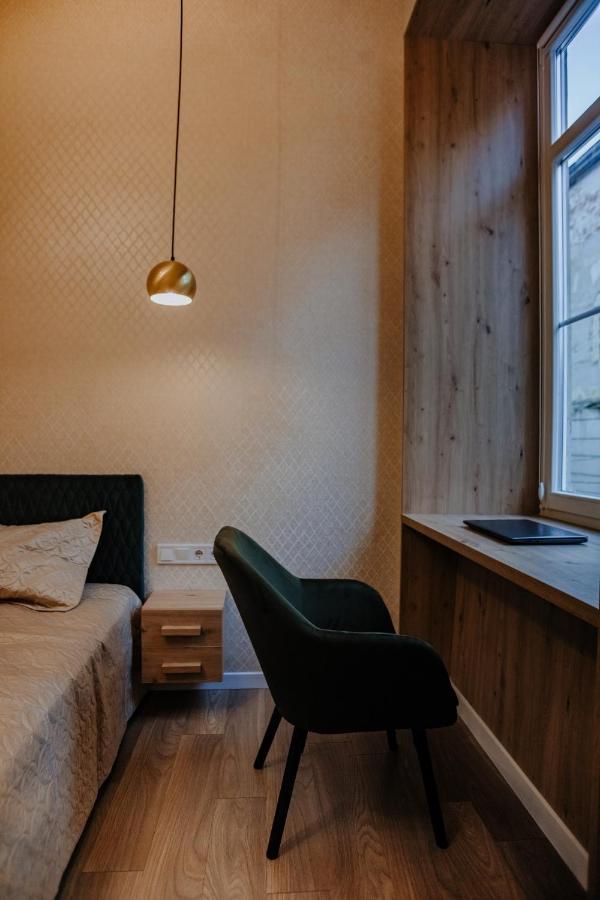V.I.P Apartments Dominikanos Leopoli Esterno foto